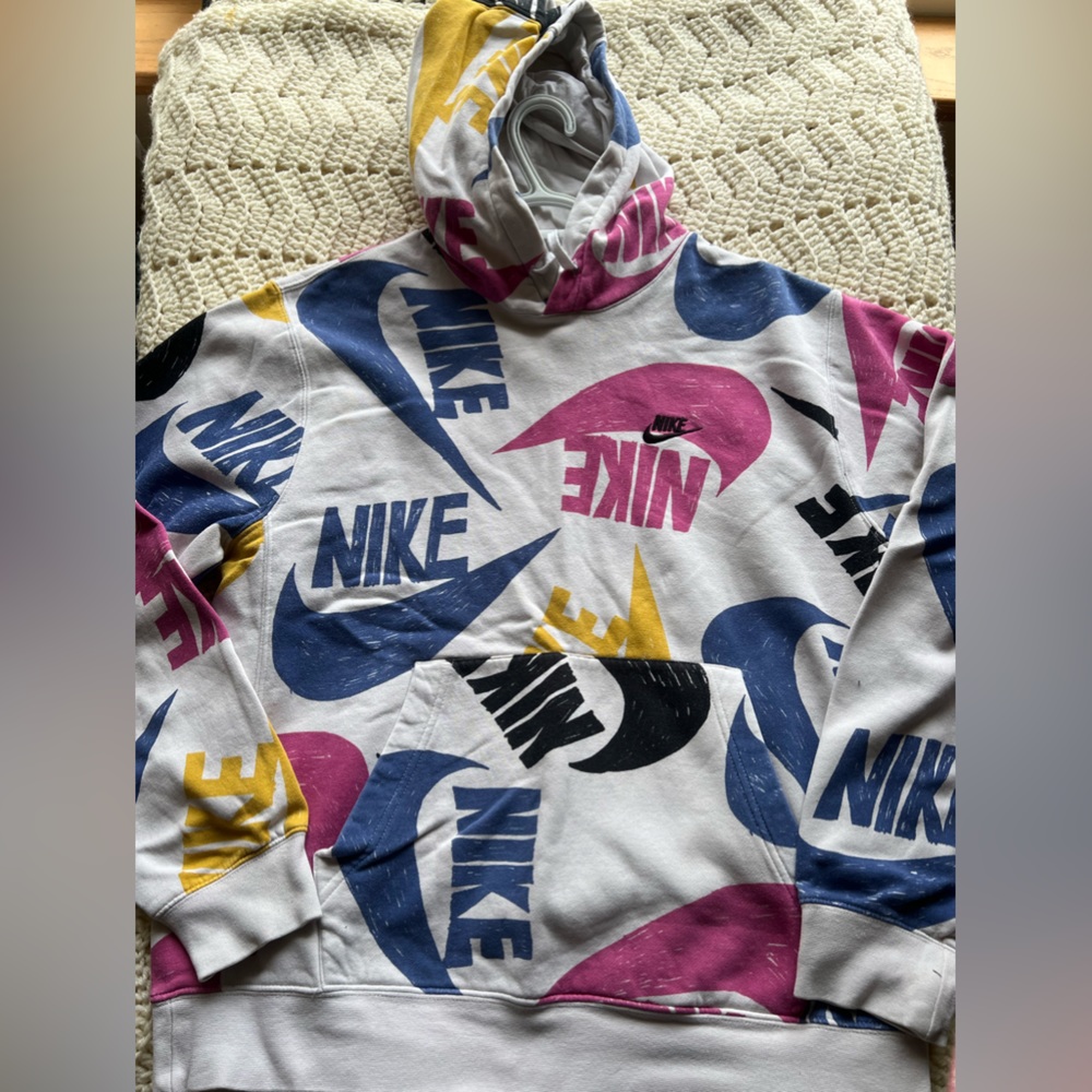 NIKE Universal Hoodie